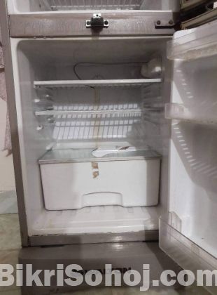Walton Refrigerator